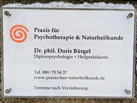 Praxis-Schild von Doris Bürgel